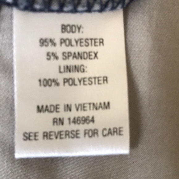 Flirty, Stretchy Dress! Beautiful On! - Picture 5 of 6